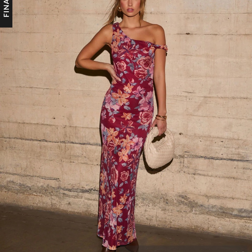 Allisan Twisted One Shoulder Floral Maxi Dress